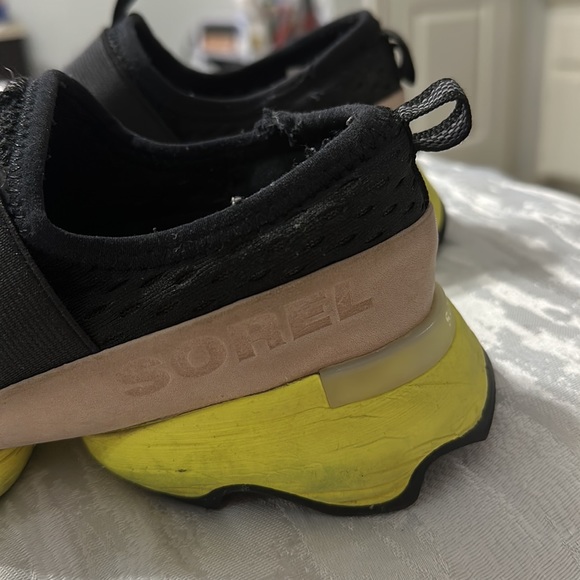 SOREL WOMENS KINETIC IMPACT STRAP SNEAKER SIZE:6 - Picture 4 of 9